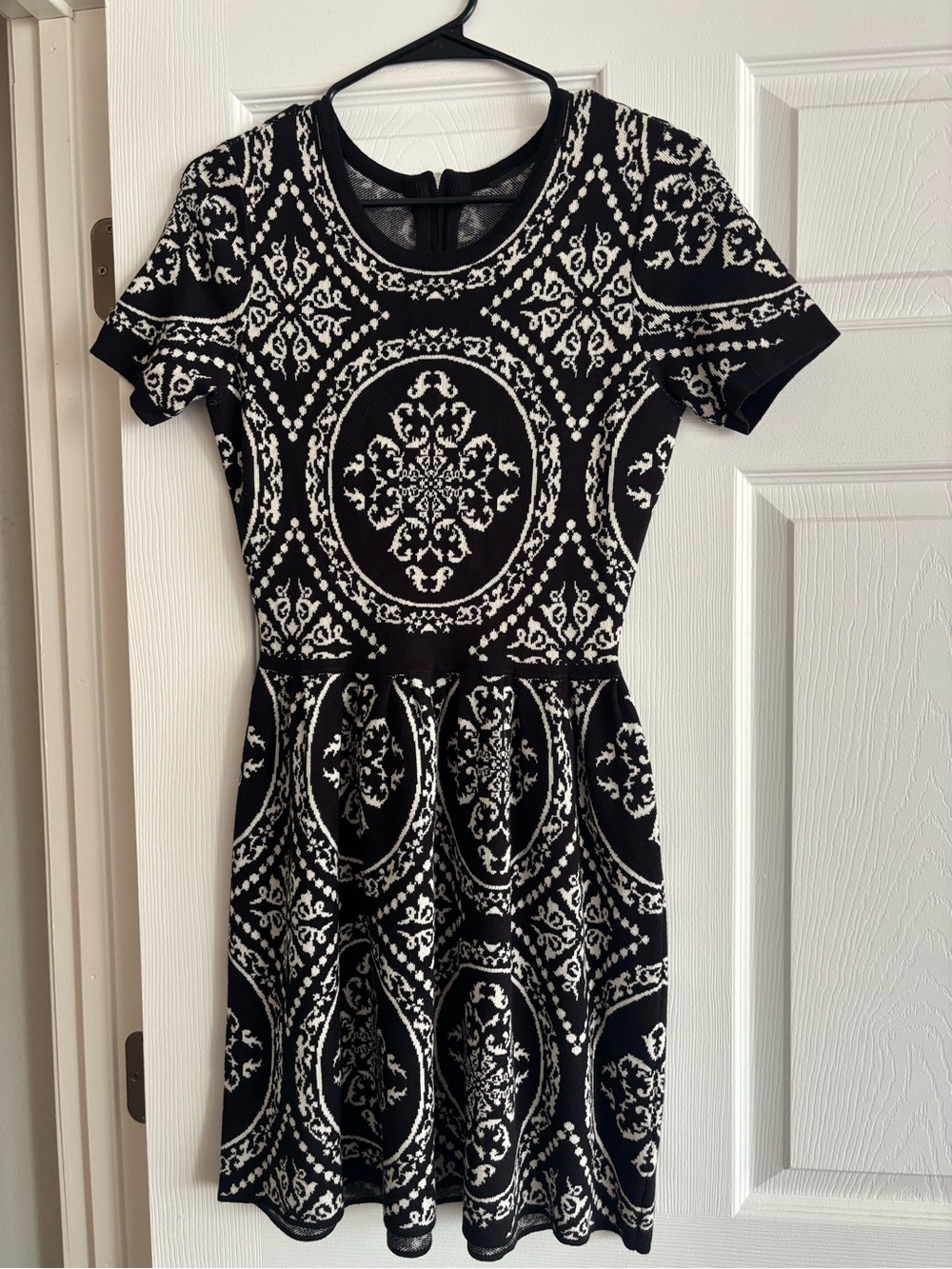 Romeo & Juliet Couture Black and White Medallion Fit & Flare Dress